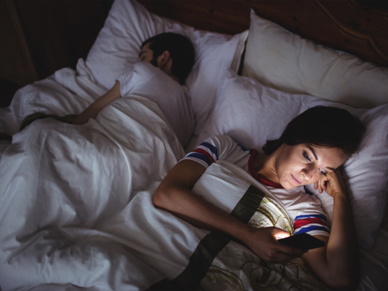 A Story of the Dwindling Old Love